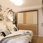 Affittacamere Art Staynnapartments 4*