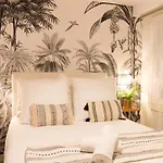 Affittacamere Art Staynnapartments 4*