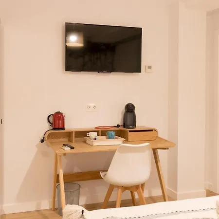 Art Staynnapartments 4*